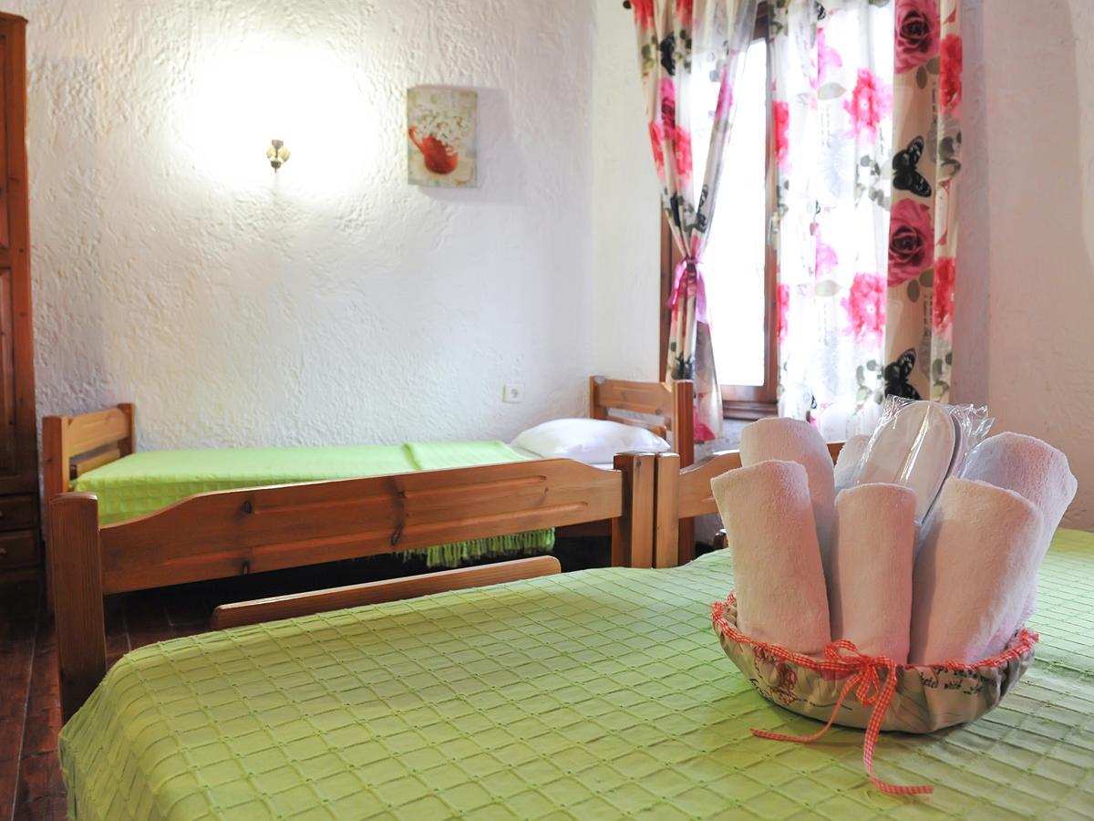 Guesthouse Xenios Zeus Stavroupoli Esterno foto