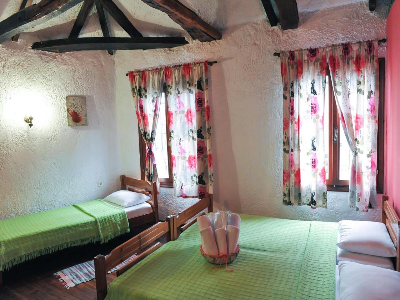Guesthouse Xenios Zeus Stavroupoli Esterno foto
