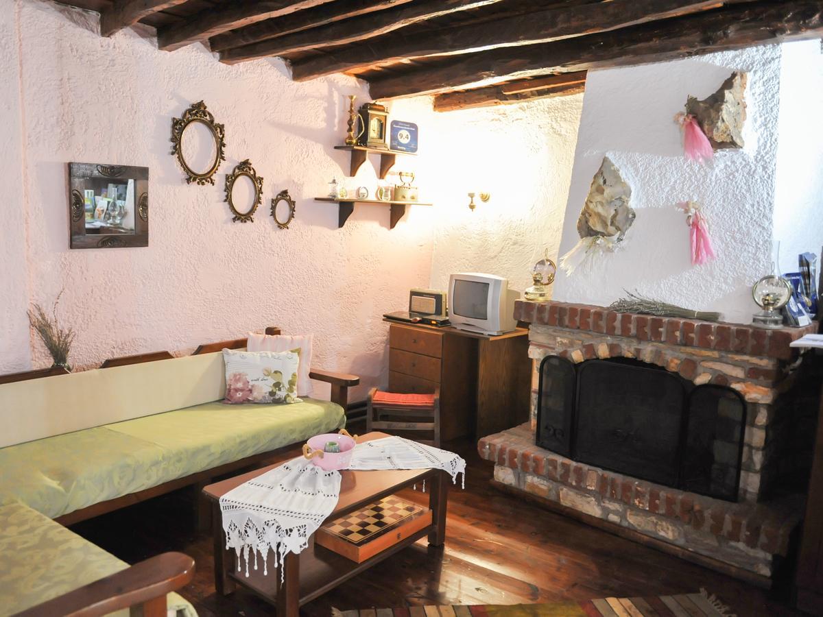 Guesthouse Xenios Zeus Stavroupoli Esterno foto